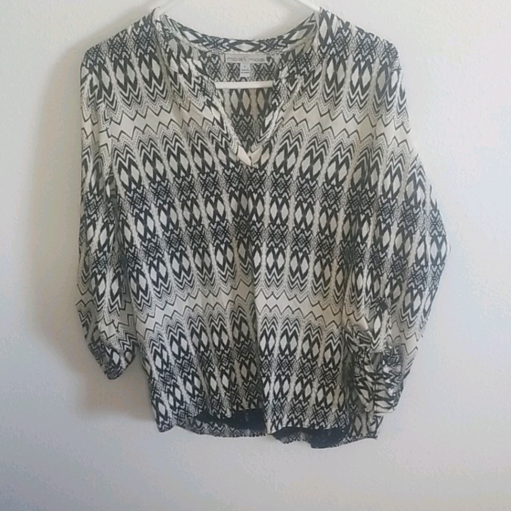 Black and white Moa Moa Blouse